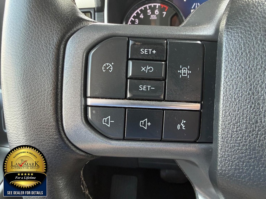 Ford F-150 Vehicle Full-screen Gallery Image 10
