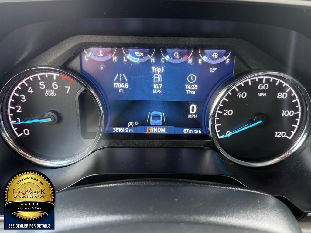 Ford F-150 Vehicle Full-screen Gallery Image 12