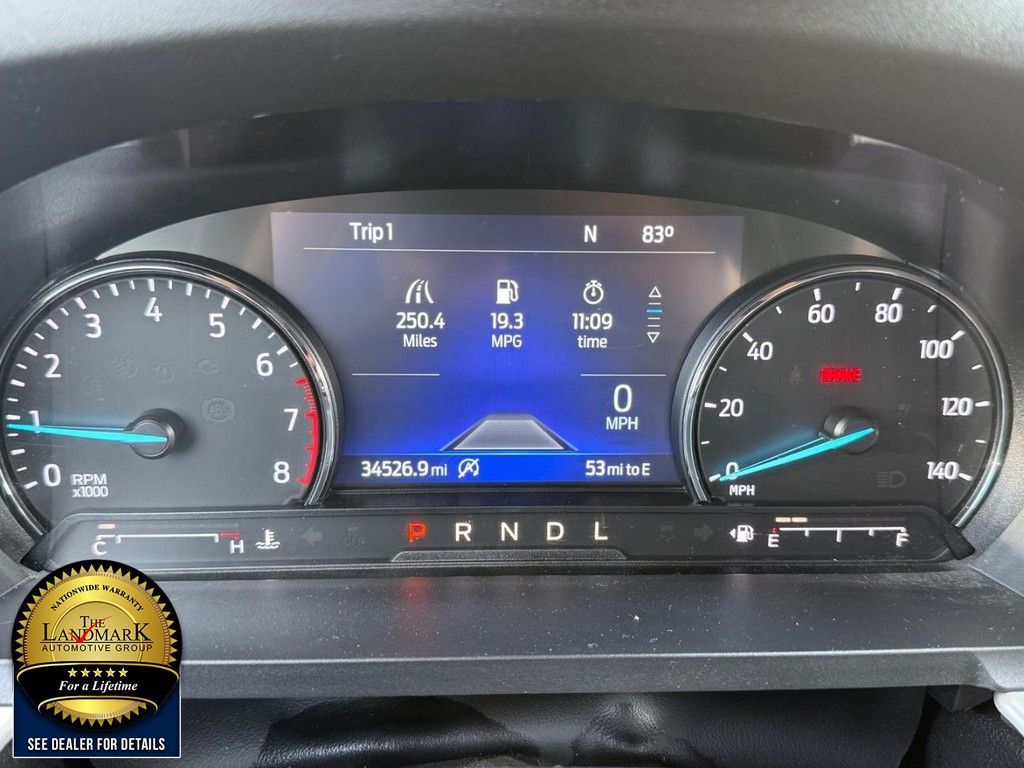 Ford Explorer Vehicle Full-screen Gallery Image 12