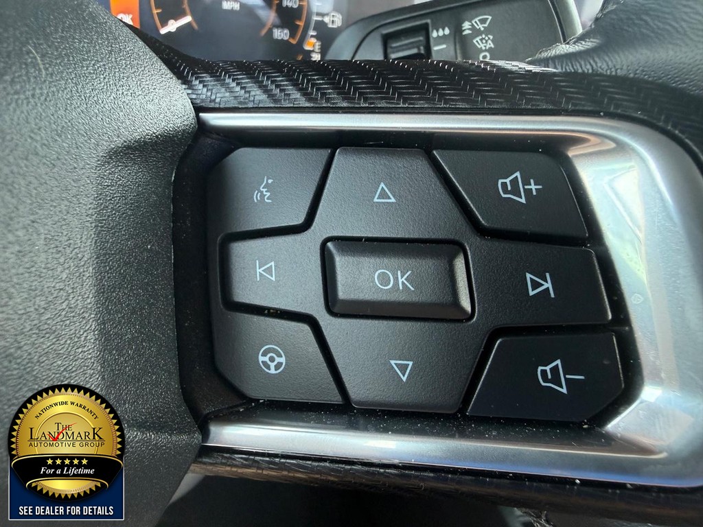 Ford Mustang Vehicle Full-screen Gallery Image 11