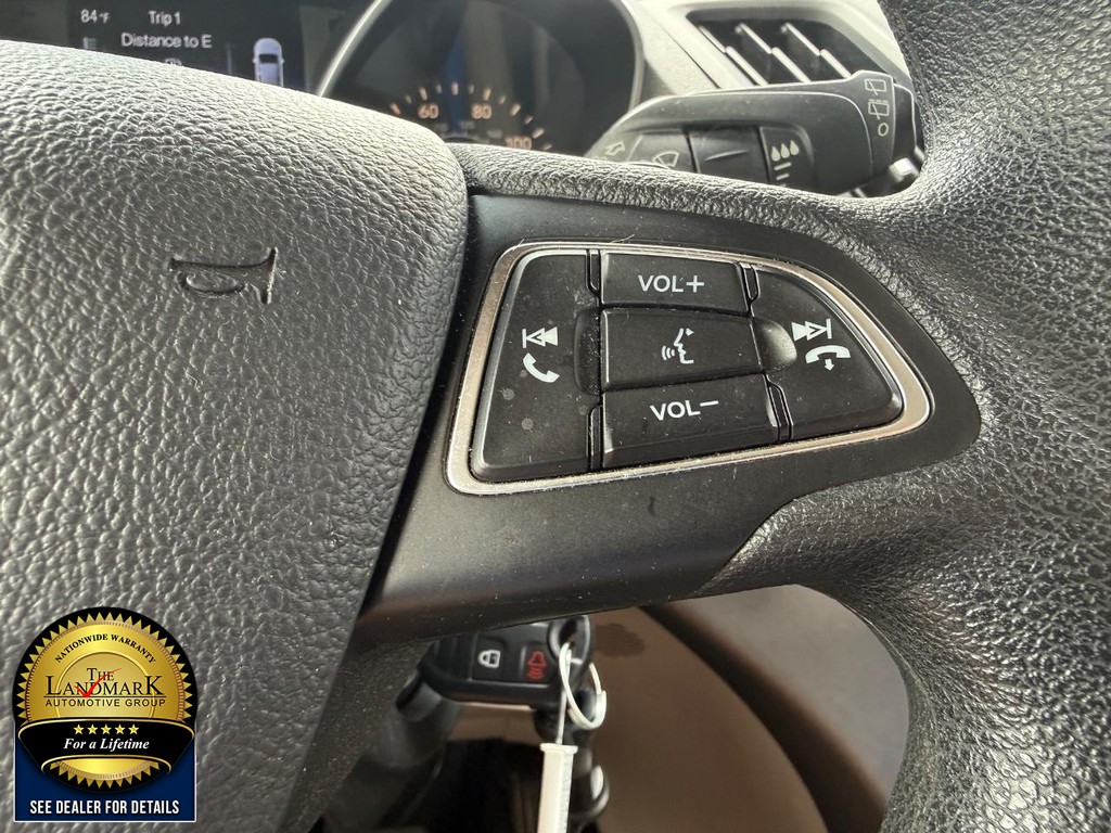 Ford Escape Vehicle Full-screen Gallery Image 11