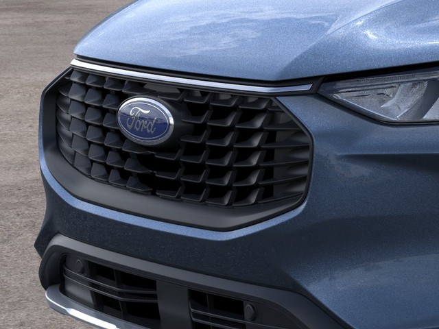 Ford Escape Vehicle Full-screen Gallery Image 17