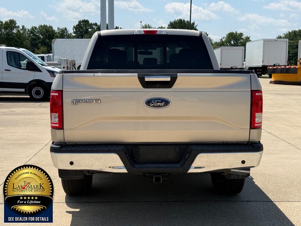 Ford F-150 Vehicle Full-screen Gallery Image 6