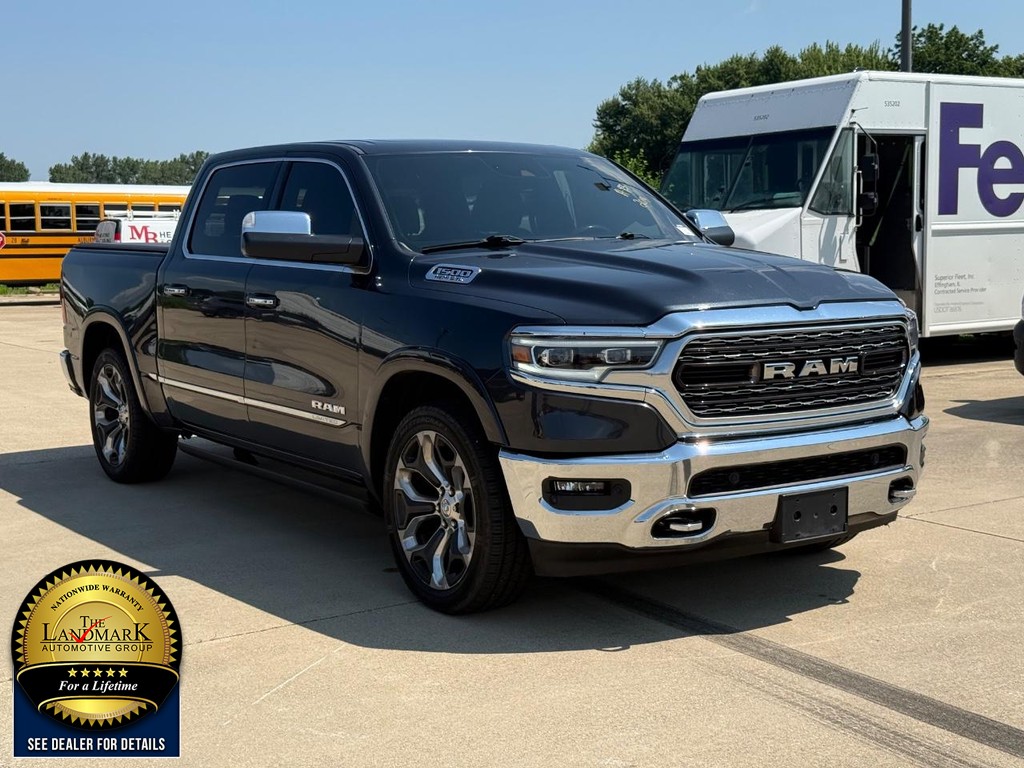 Ram 1500 Vehicle Full-screen Gallery Image 3