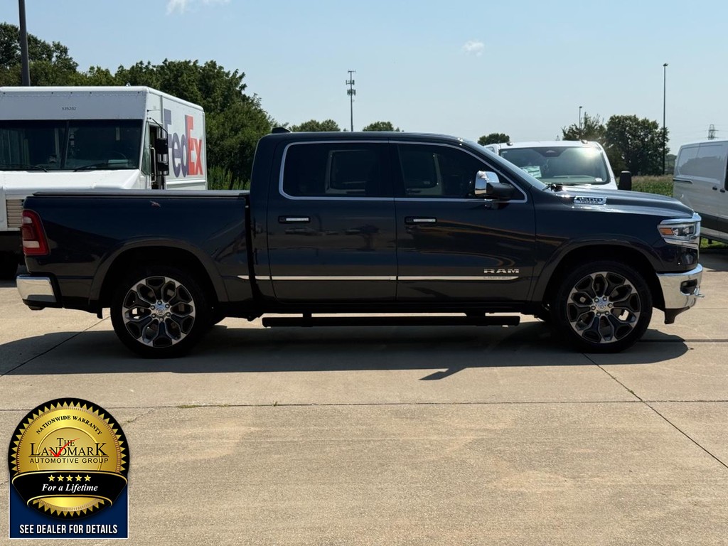 Ram 1500 Vehicle Full-screen Gallery Image 4
