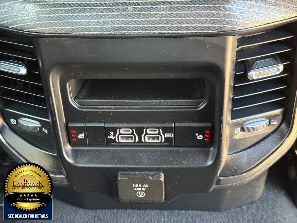 Ram 1500 Vehicle Full-screen Gallery Image 17