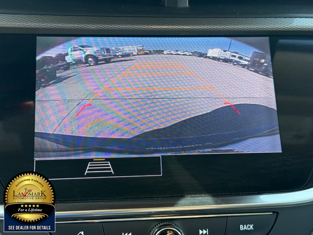 Buick Encore GX Vehicle Full-screen Gallery Image 13
