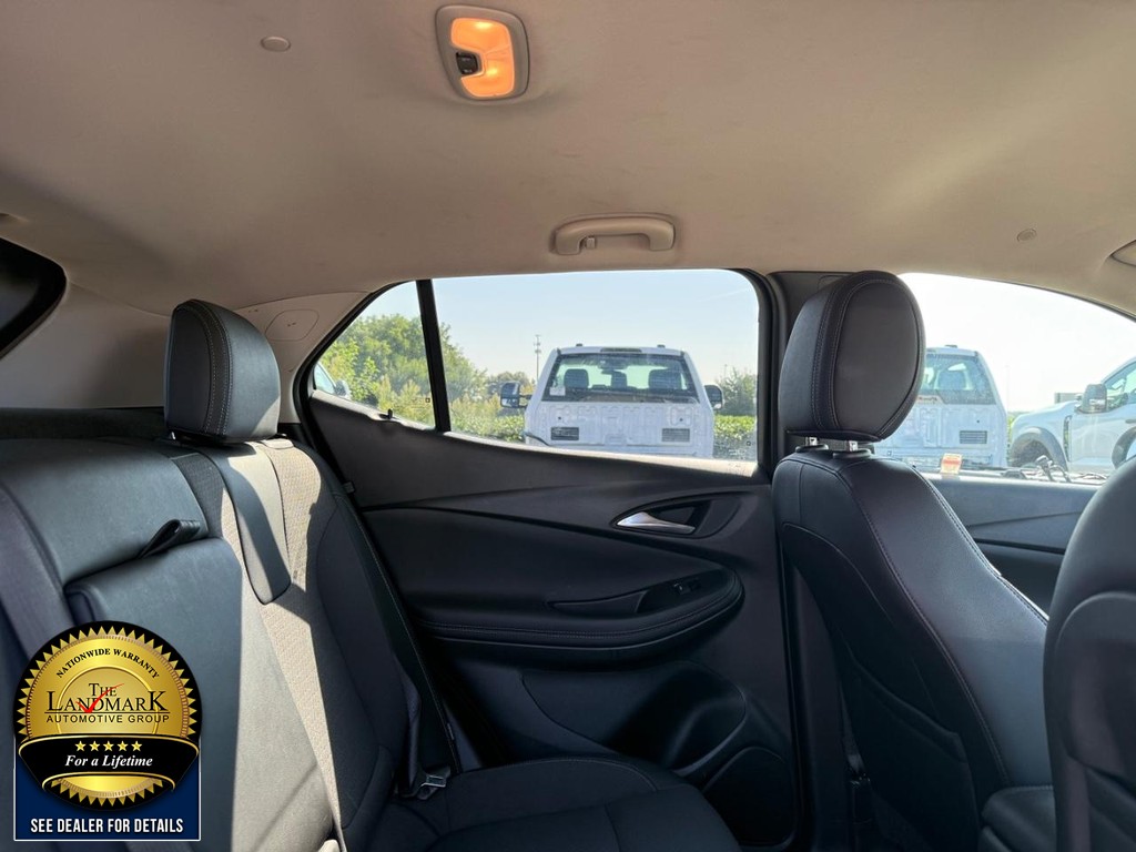 Buick Encore GX Vehicle Full-screen Gallery Image 15