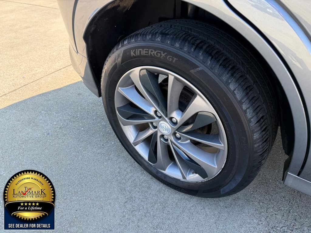 Buick Encore GX Vehicle Full-screen Gallery Image 20