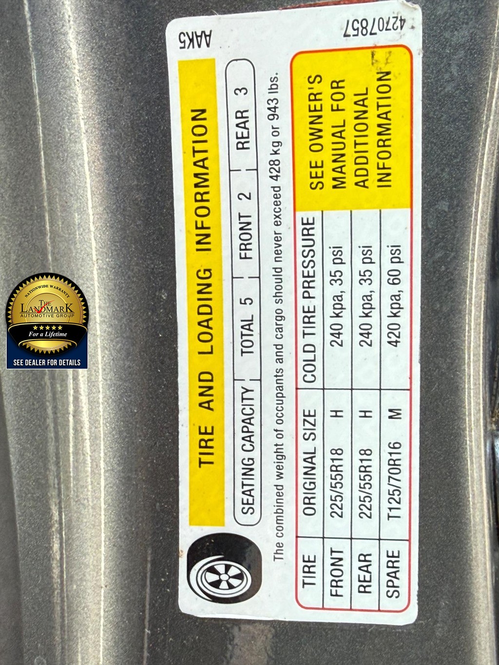 Buick Encore GX Vehicle Full-screen Gallery Image 22