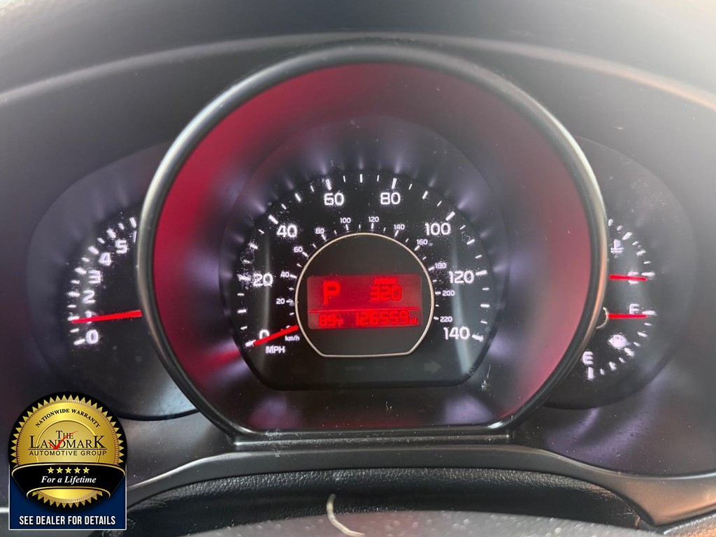 Kia Soul Vehicle Full-screen Gallery Image 12