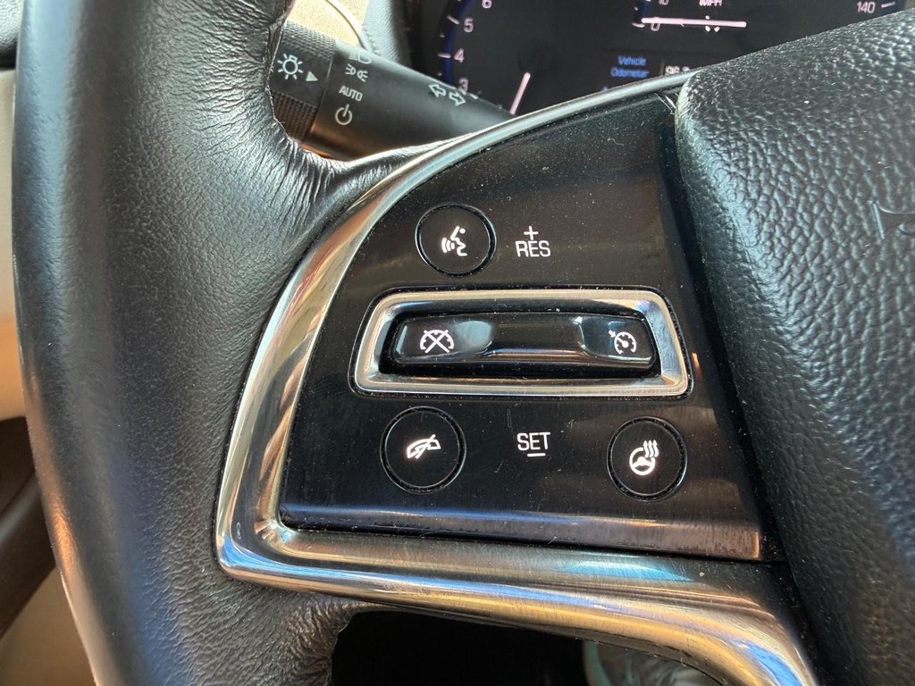 Cadillac ATS Vehicle Full-screen Gallery Image 10