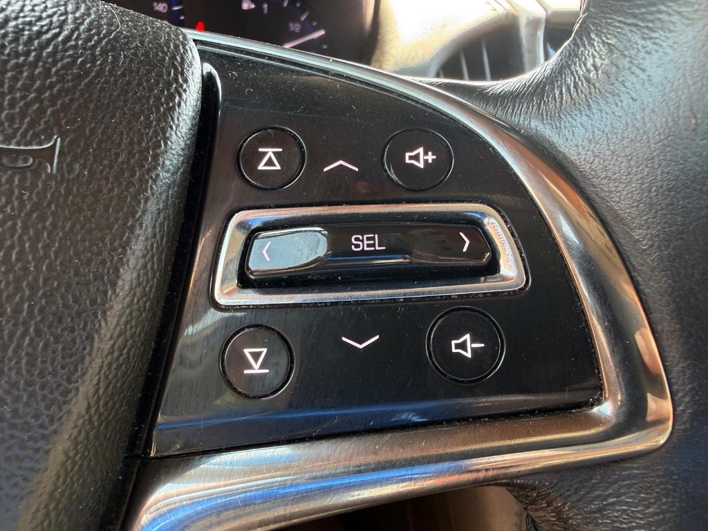 Cadillac ATS Vehicle Full-screen Gallery Image 11