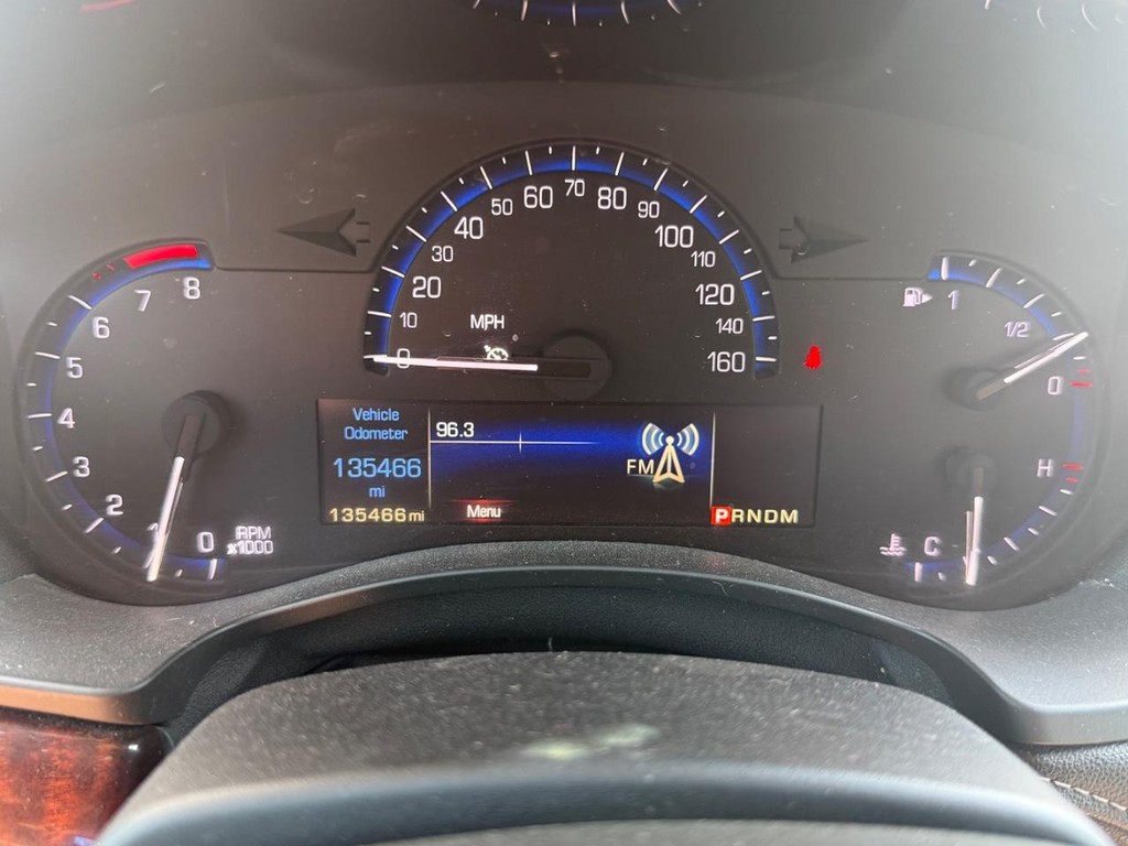 Cadillac ATS Vehicle Full-screen Gallery Image 12