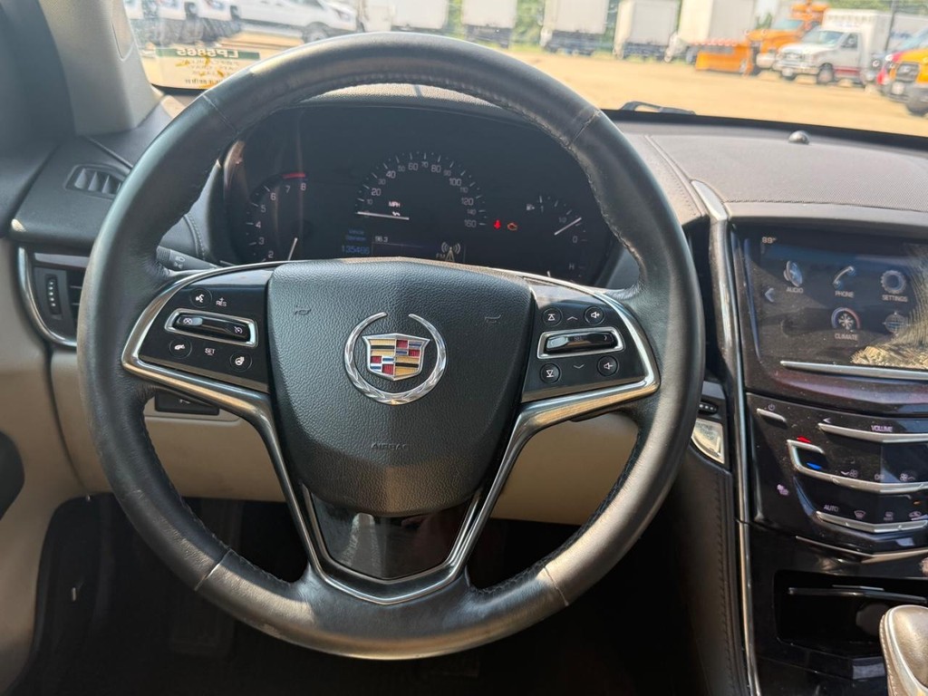 Cadillac ATS Vehicle Full-screen Gallery Image 17