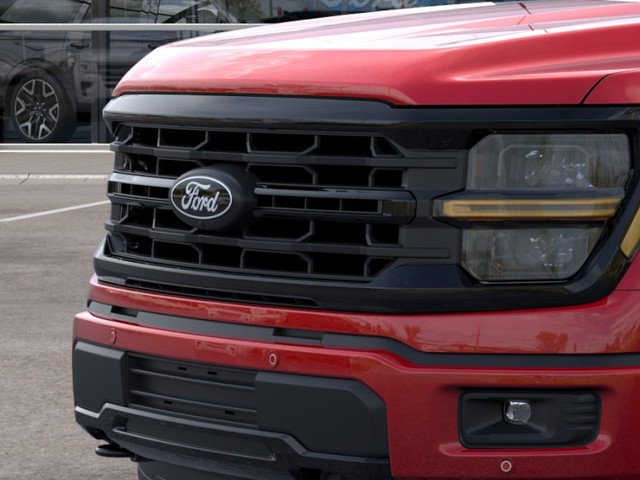 Ford F-150 Vehicle Full-screen Gallery Image 17