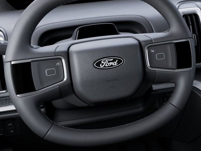 Ford Expedition Vehicle Full-screen Gallery Image 12