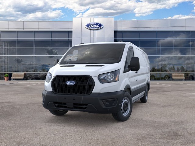 Ford Transit-150 Vehicle Full-screen Gallery Image 2