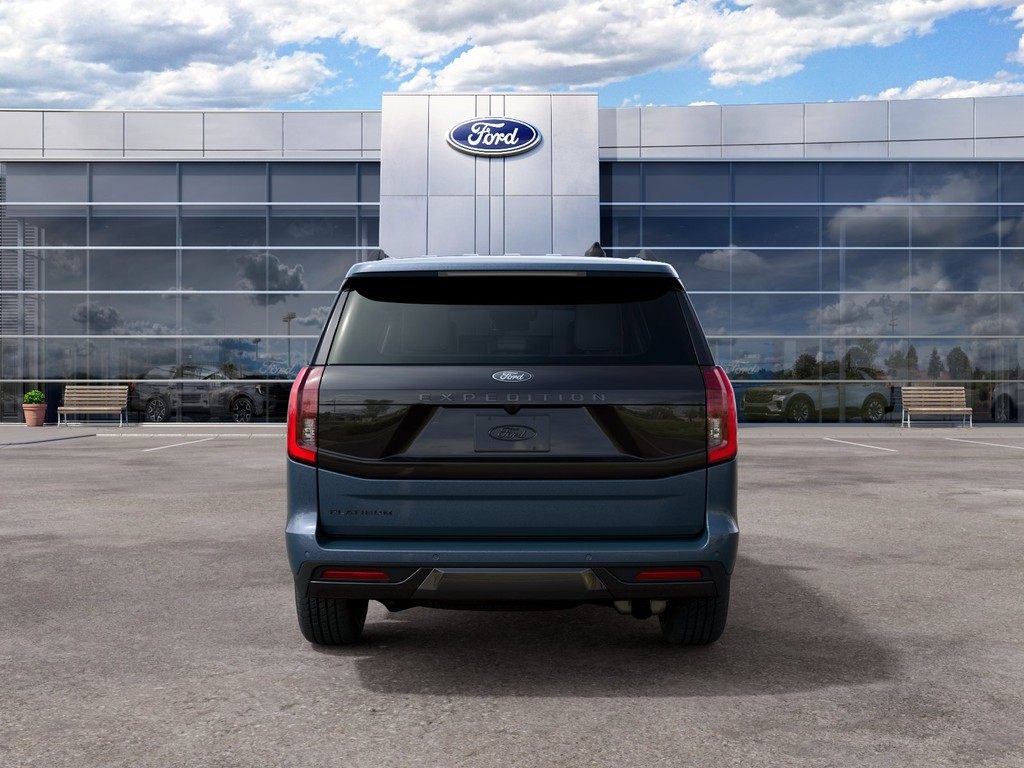 Ford Expedition Vehicle Full-screen Gallery Image 7