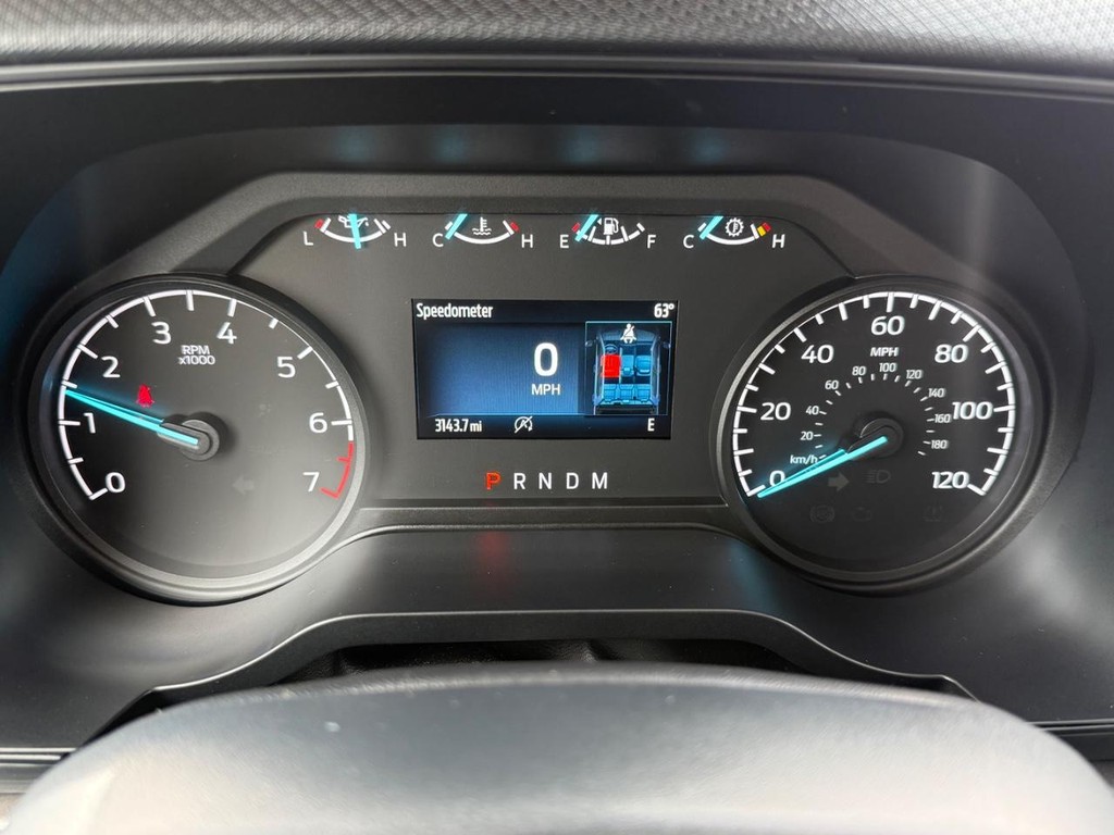 Ford F-150 Vehicle Full-screen Gallery Image 12