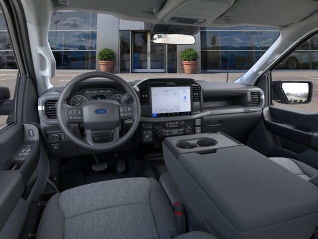 Ford F-150 Vehicle Full-screen Gallery Image 9