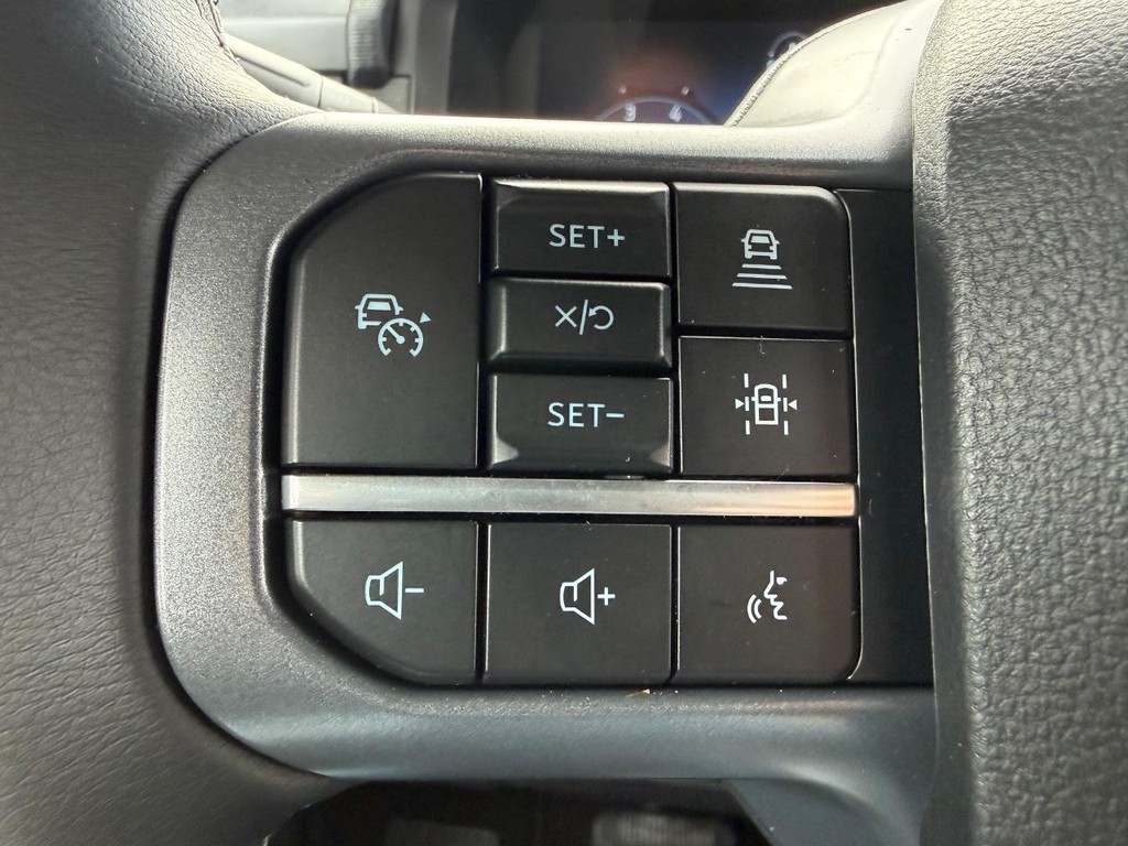 Ford F-150 Vehicle Full-screen Gallery Image 10
