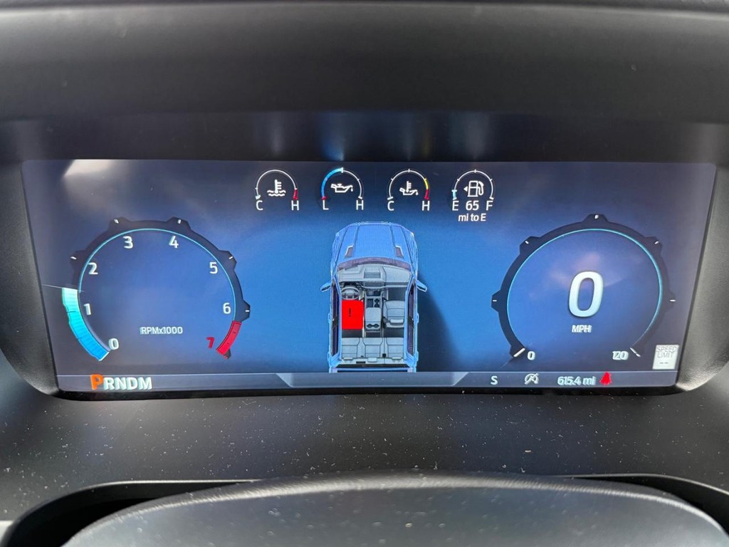 Ford F-150 Vehicle Full-screen Gallery Image 12