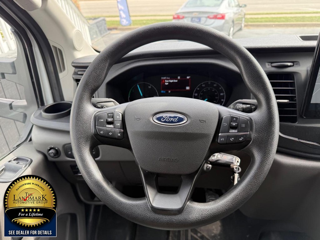 Ford E-Transit Cargo Van Vehicle Full-screen Gallery Image 17
