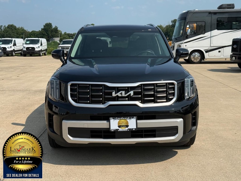 Kia Telluride Vehicle Full-screen Gallery Image 2