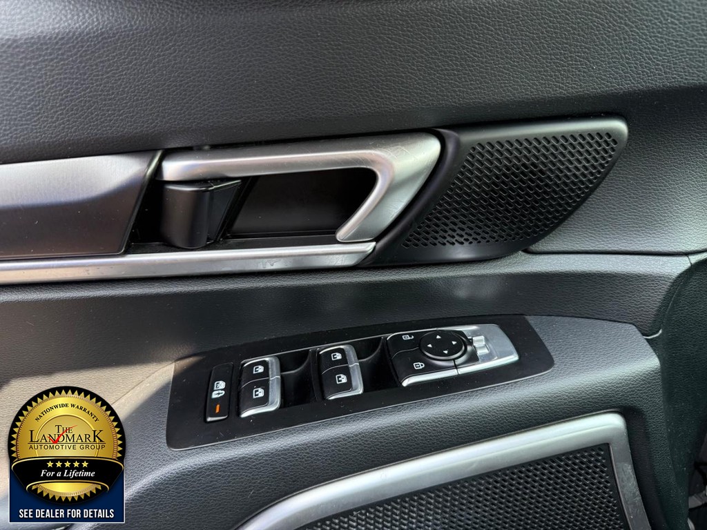 Kia Telluride Vehicle Full-screen Gallery Image 8