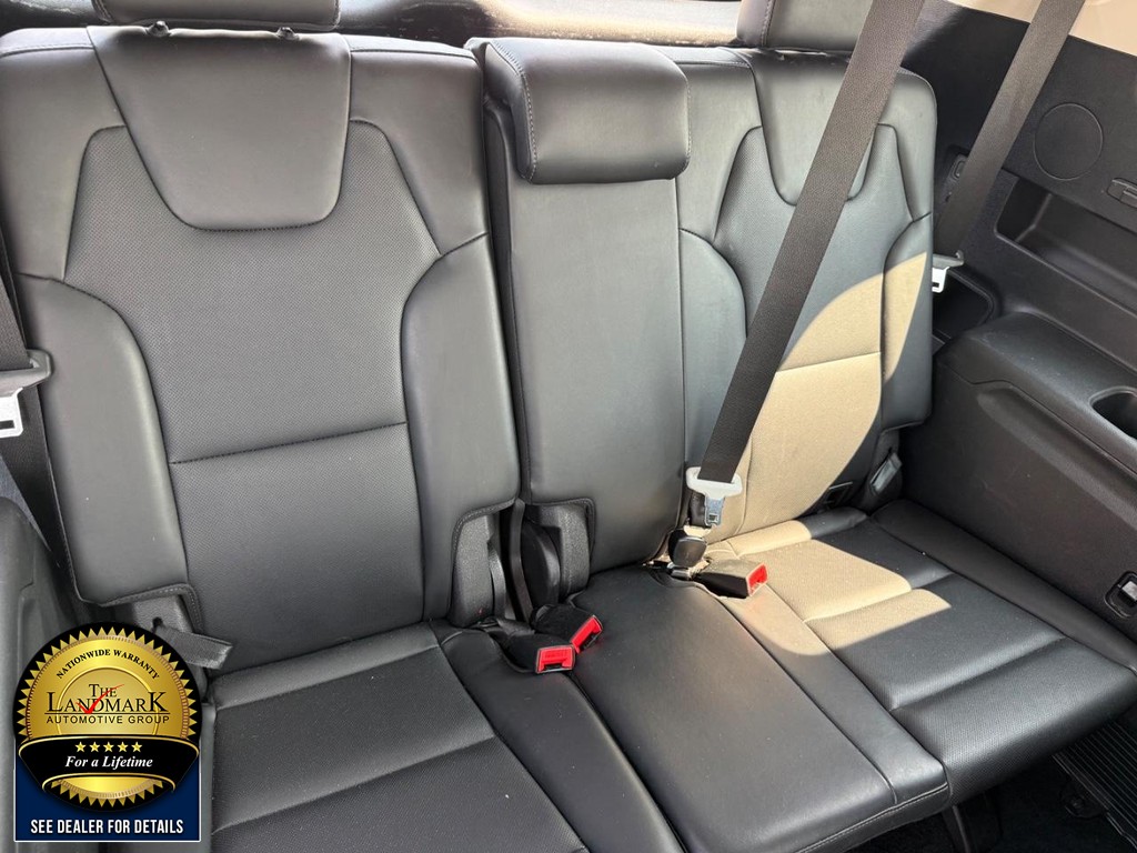Kia Telluride Vehicle Full-screen Gallery Image 15