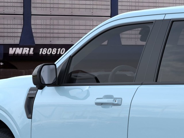 Ford Maverick Vehicle Full-screen Gallery Image 21
