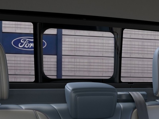 Ford Maverick Vehicle Full-screen Gallery Image 24
