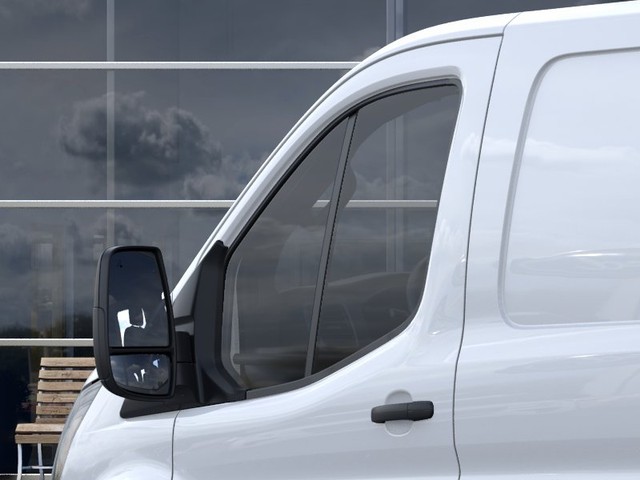 Ford Transit-150 Vehicle Full-screen Gallery Image 20