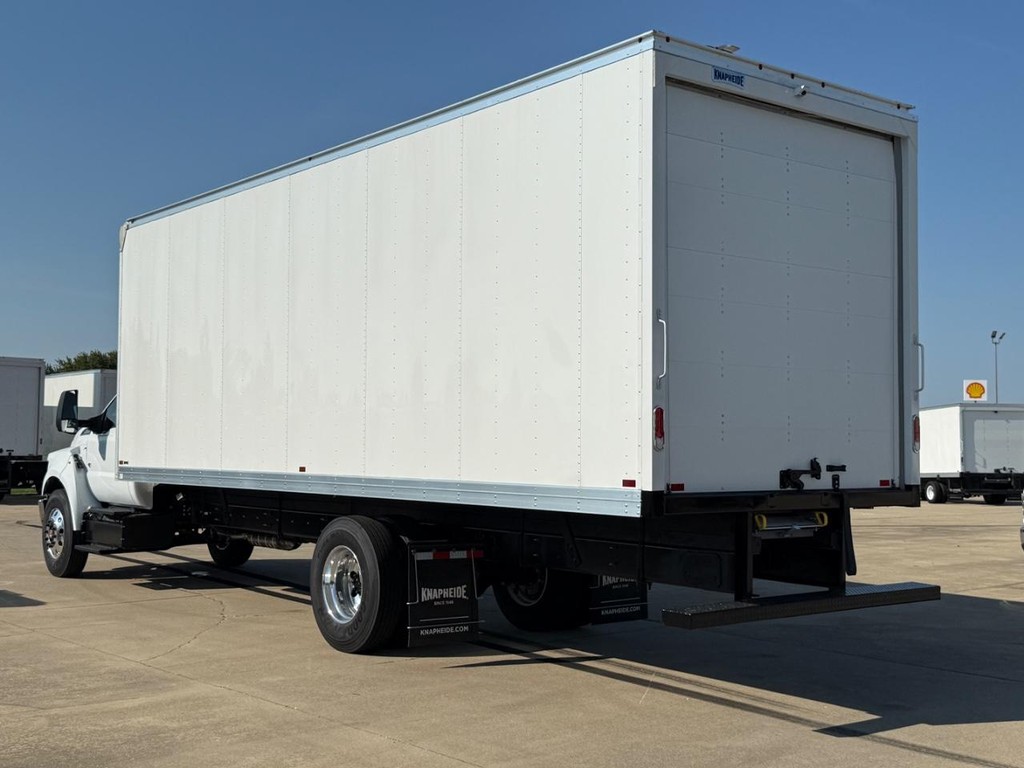 Ford F-650 Straight Frame Gas Vehicle Full-screen Gallery Image 7