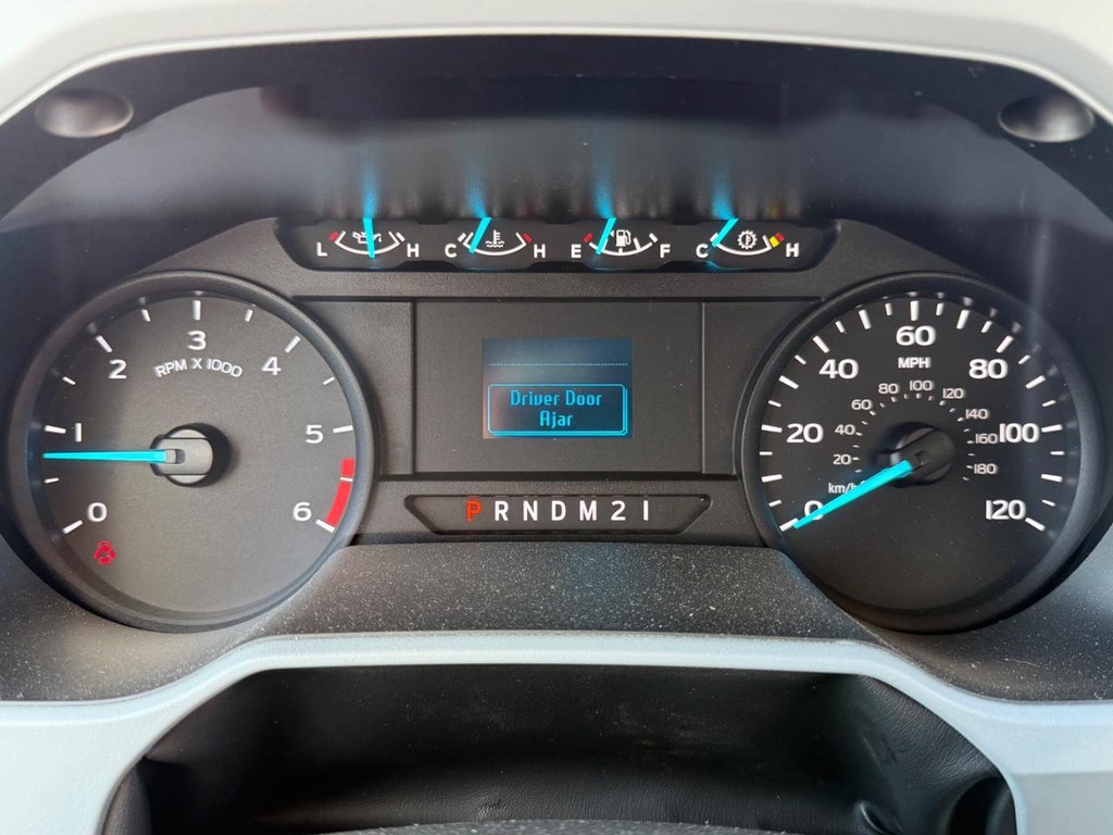 Ford F-650 Straight Frame Gas Vehicle Full-screen Gallery Image 12