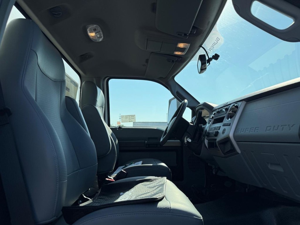 Ford F-650 Straight Frame Gas Vehicle Full-screen Gallery Image 14