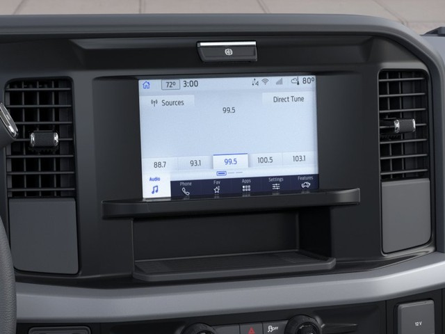 Ford F-450SD Vehicle Full-screen Gallery Image 14