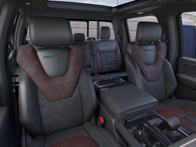Ford F-150 Vehicle Full-screen Gallery Image 10