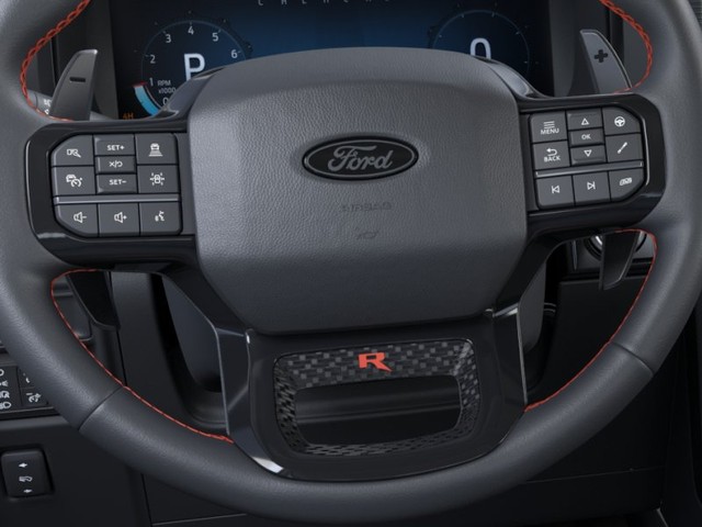 Ford F-150 Vehicle Full-screen Gallery Image 12