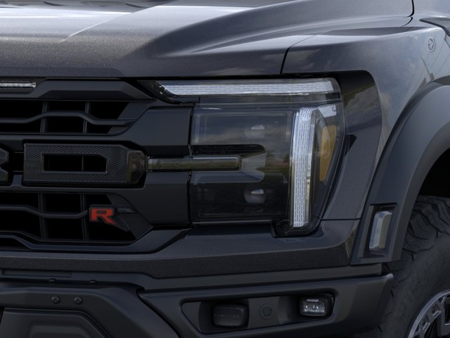 Ford F-150 Vehicle Full-screen Gallery Image 18