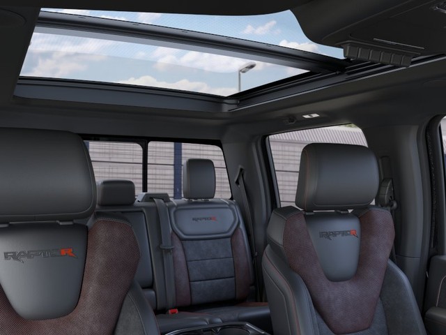 Ford F-150 Vehicle Full-screen Gallery Image 22