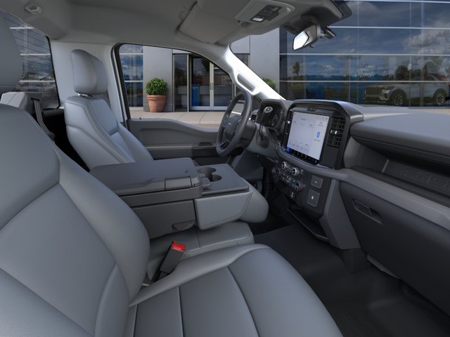 Ford F-150 Vehicle Full-screen Gallery Image 11