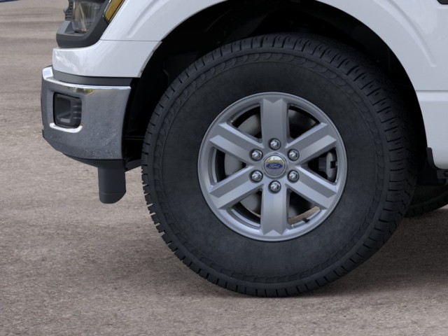 Ford F-150 Vehicle Full-screen Gallery Image 19