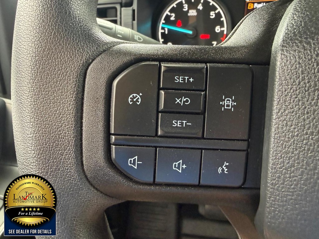 Ford F-150 Vehicle Full-screen Gallery Image 10