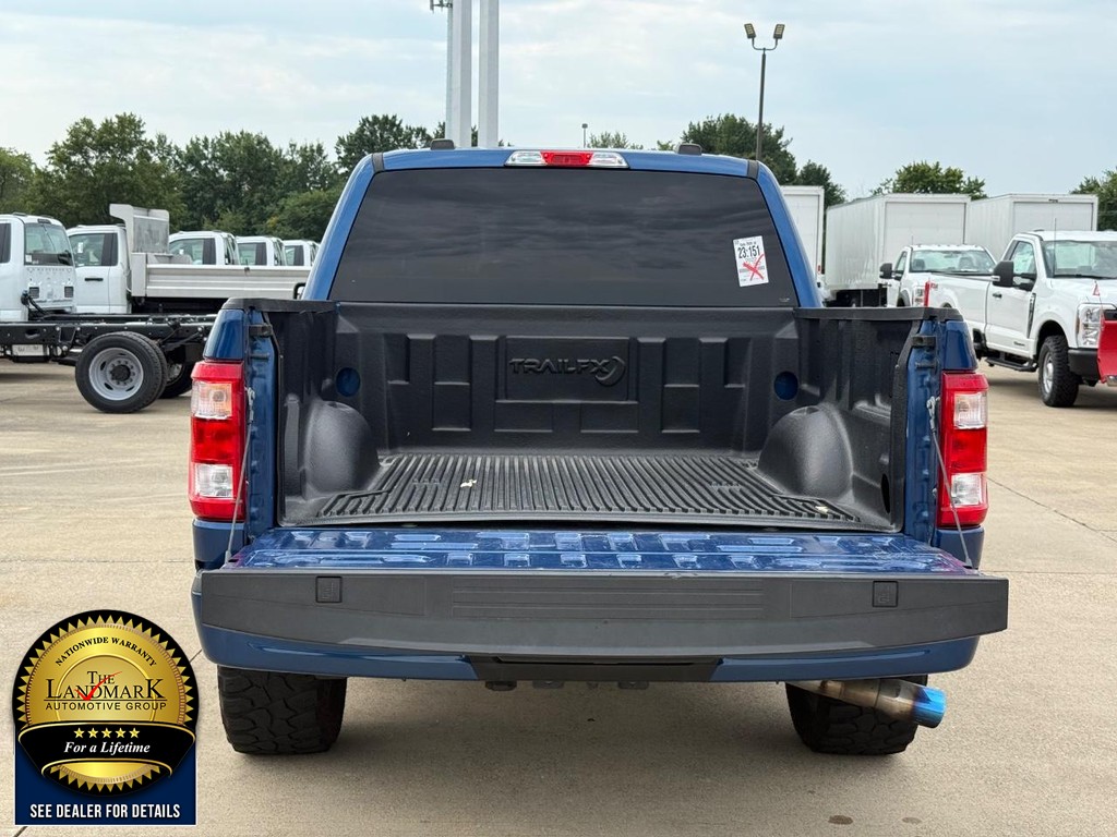 Ford F-150 Vehicle Full-screen Gallery Image 19