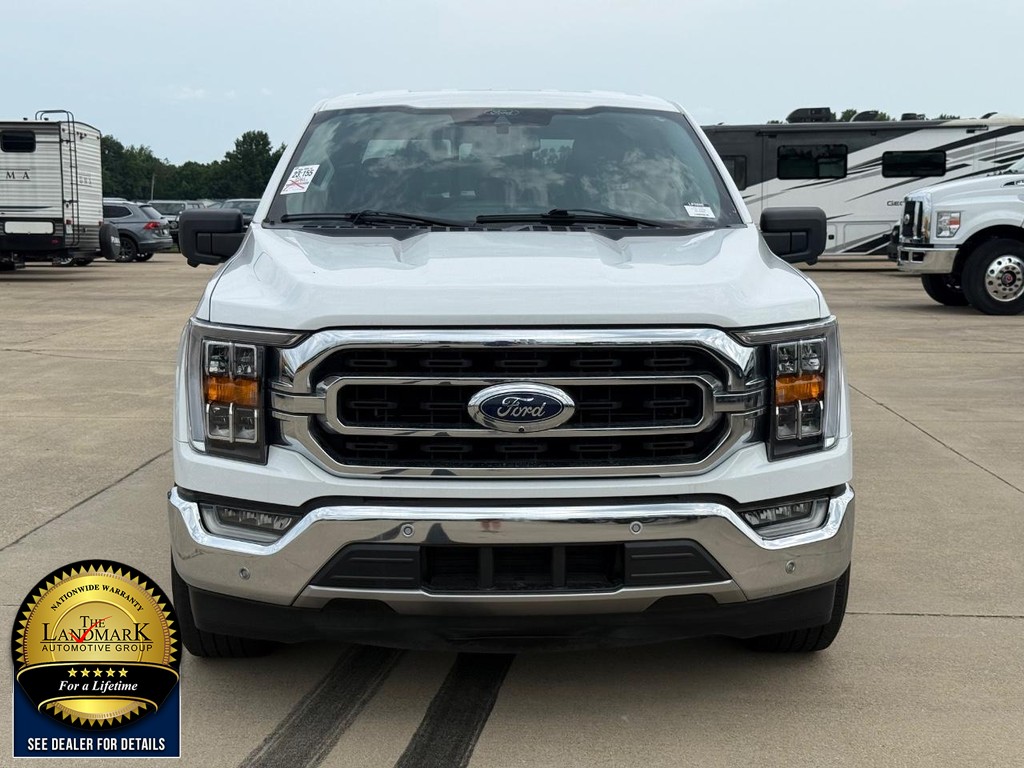 Ford F-150 Vehicle Full-screen Gallery Image 2