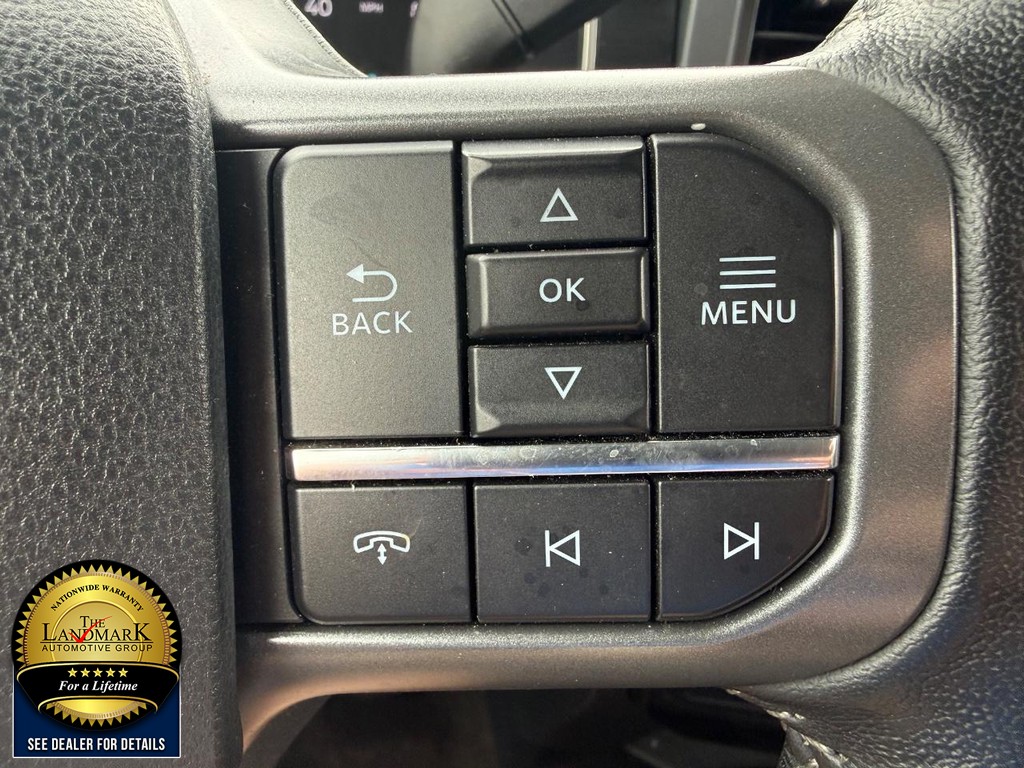 Ford F-150 Vehicle Full-screen Gallery Image 11
