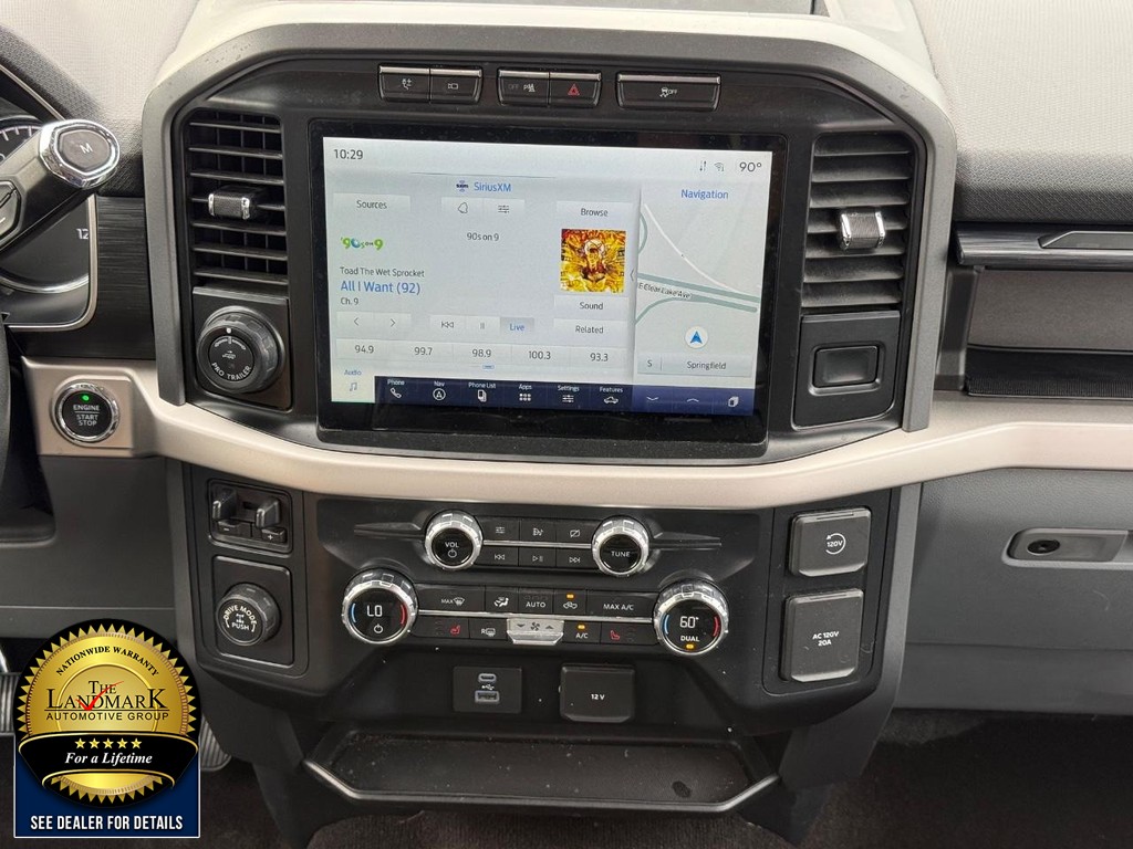 Ford F-150 Vehicle Full-screen Gallery Image 19