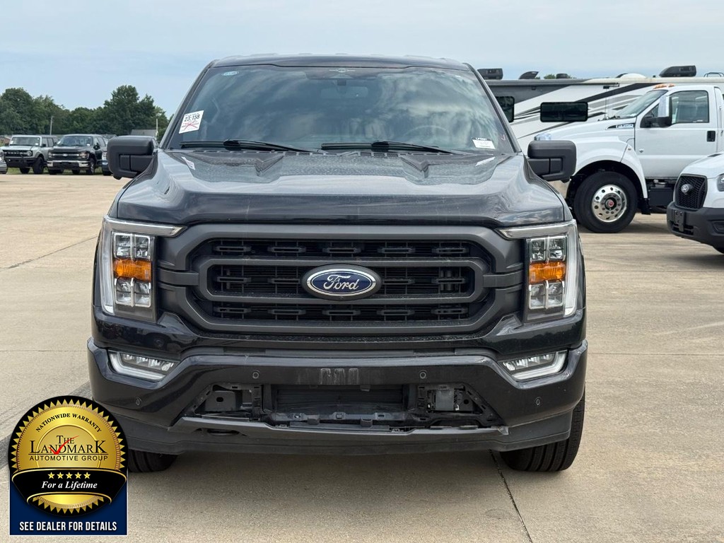 Ford F-150 Vehicle Full-screen Gallery Image 2